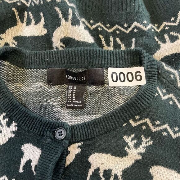 Forever 21 Medium Holiday Cardigan Green Reindeer Print Button Sweater - Picture 13 of 13